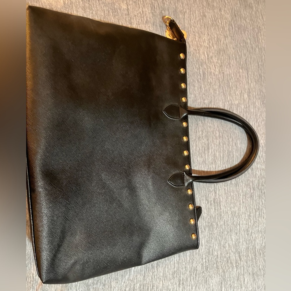 Wheels and Dollbaby- tote- black w/ studs, charms, zipper. Limited Edition. - Picture 3 of 6